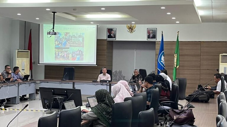 Satgas USK Lakukan Evaluasi Penugasan Tenaga Medis untuk Pemerataan Layanan Kesehatan di Pidie Jaya