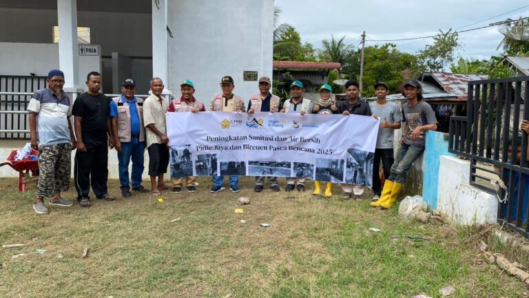 PKM Peningkatan Kualitas Sanitasi dan Akses Air Bersih USK Pulihkan 24 Sumur Air Bersih Warga Meureudu