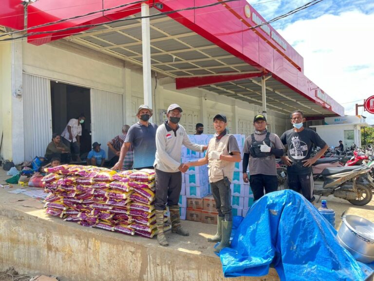 USK Respons Senyar Distribusikan Logistik ke Enam Desa Terdampak Banjir di Pidie Jaya