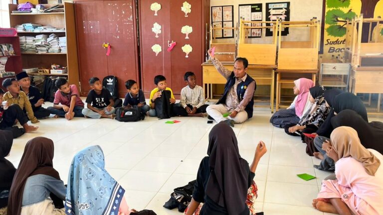 PKM Sahabat USK Hadirkan Pembelajaran Darurat “Aku Siaga” Sebagai Upaya Pembentukan Ruang Belajar Aman bagi Anak Terdampak Bencana