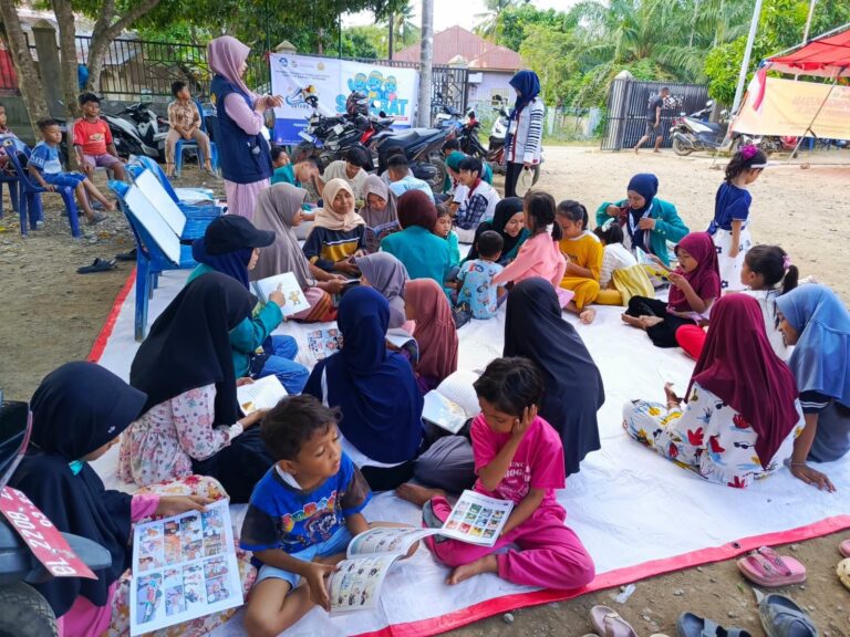 Gandeng Perpustakaan Nasional RI, USK Hadirkan Pustaka Keliling melalui Program Mobil SAHABAT untuk Dukung Literasi 1260 Anak Korban Bencana di Aceh