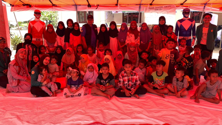 PKM Sahabat dalam Pendidikan Darurat dan Psikososial Menyelenggarakan Pembelajaran Darurat bagi Siswa SD Terdampak di Bireuen