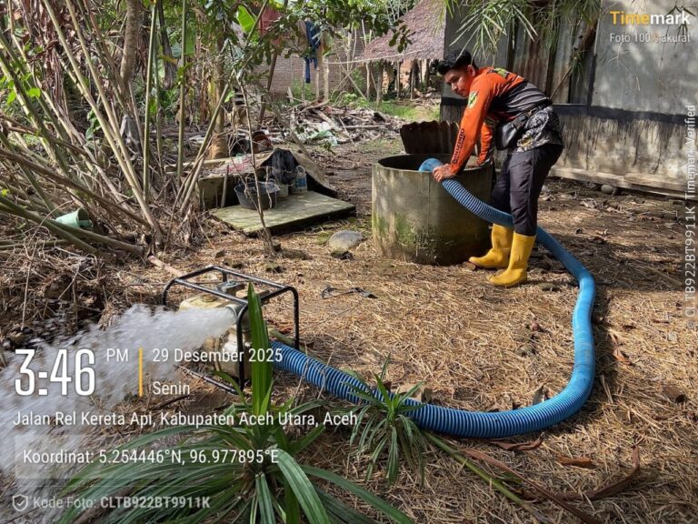 Tim Satgas USK dan Mitra Kemanusiaan Rampungkan Pembersihan 640 Sumur Pasca Banjir di 3 Kabupaten