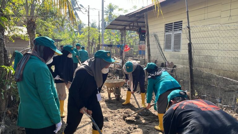 Mahasiswa KKN USK Aktif Dukung Pemulihan Pasca Bencana melalui Edukasi, Perencanaan Gampong, dan Gotong Royong